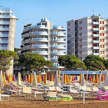 Majestic With A Large Beautiful Garden Hotel